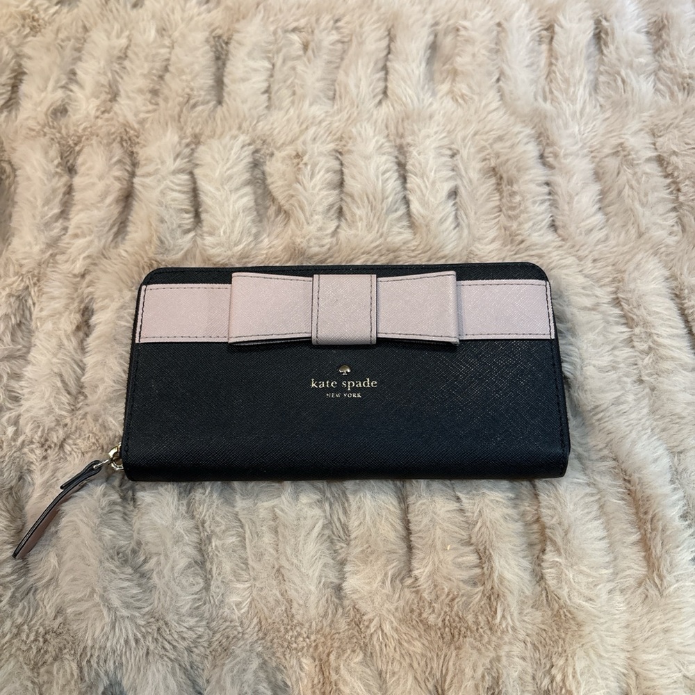 Kate Spade Black and Light Pink Bow Wallet